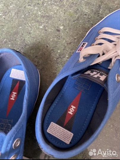 Новые стильные кеды Helly Hansen