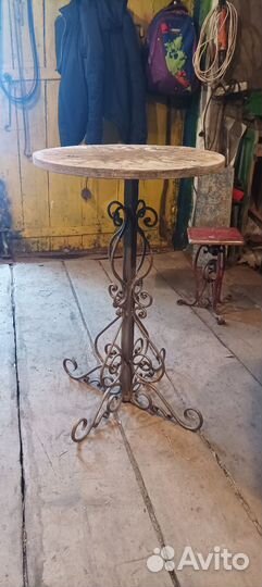 Кованый столик