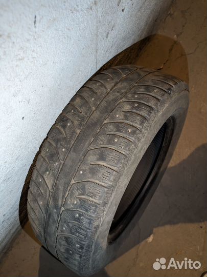 Bridgestone Ice Cruiser 7000 195/65 R15 91T