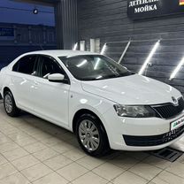 Skoda Rapid 1.6 AT, 2015, 288 000 км, с пробегом, цена 790 000 руб.