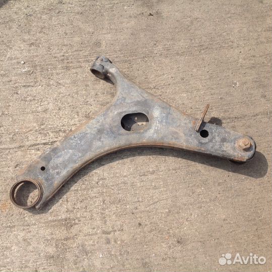 Рычаг субару трибека