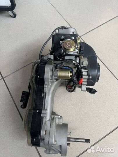 Мотор с карбюратором