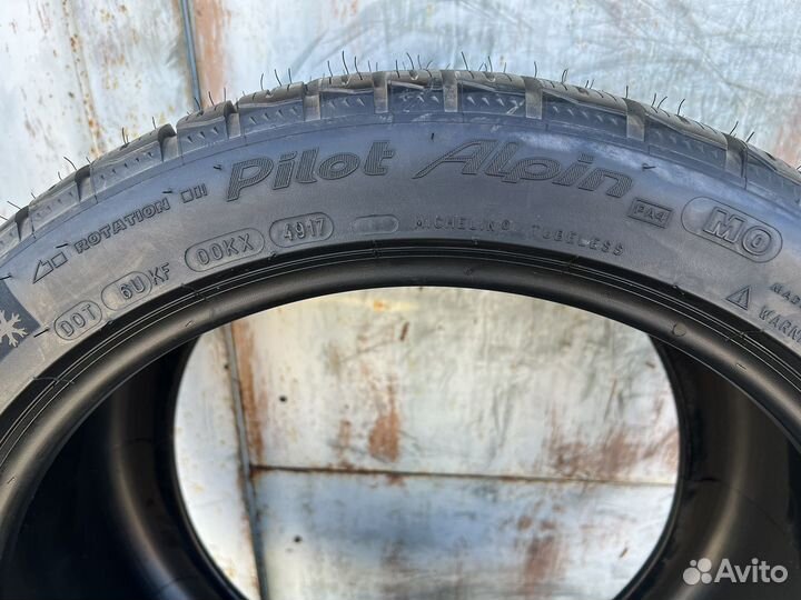 Michelin Pilot Alpin PA4 295/35 R19 104V
