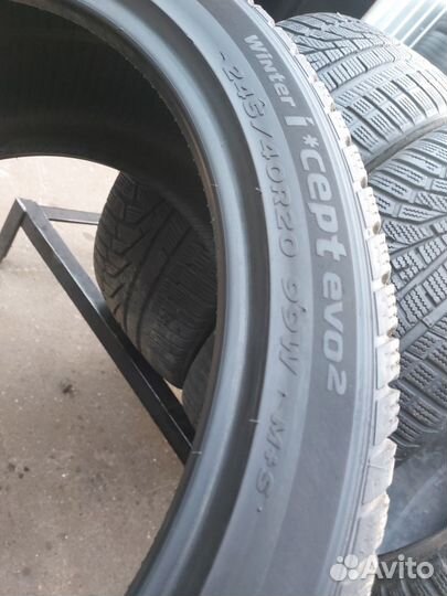 Hankook Winter I'Cept Evo2 W320 245/40 R20 99W