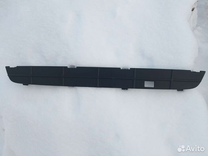 Зимняя заглушка нижнего воздухозаборника tiguan