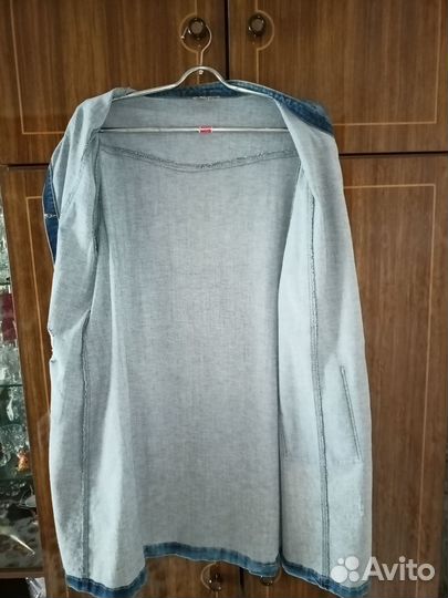 Джинсовая куртка женская