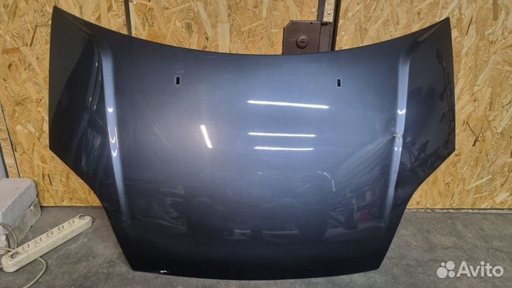 Капот Ford Fiesta Mk5 рестайлинг