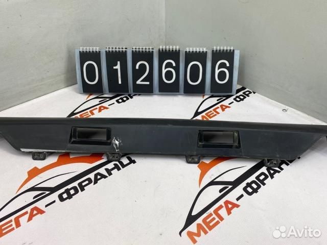 Молдинг бампера задний Peugeot 406 седан EW7J4