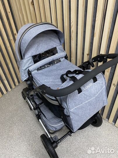 Коляска для новорожденного Luxmom 555