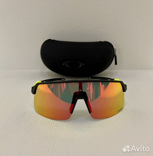 Очки oakley sutro