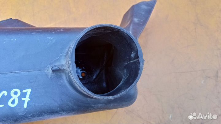 Резонатор воздушного фильтра для Mazda MPV