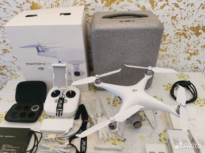 Квадрокоптер Dji phantom 4 pro