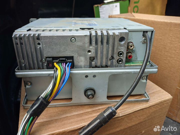 Магнитола 2-din Alpine CDE-W235BT