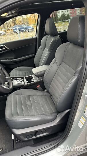 Mitsubishi Outlander 2.5 CVT, 2022, 3 700 км