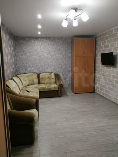 2-к. квартира, 42 м², 1/9 эт.