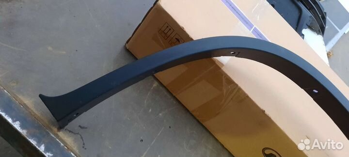 Накладка крыла пер. П. BMW X6 E71/2010