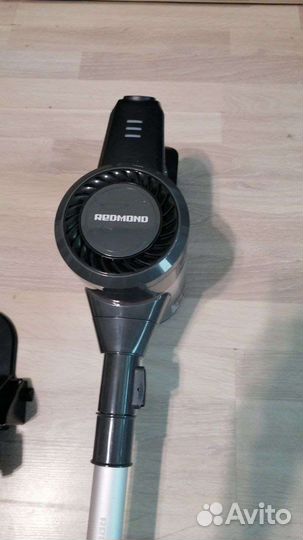 Беспроводной пылесос redmond