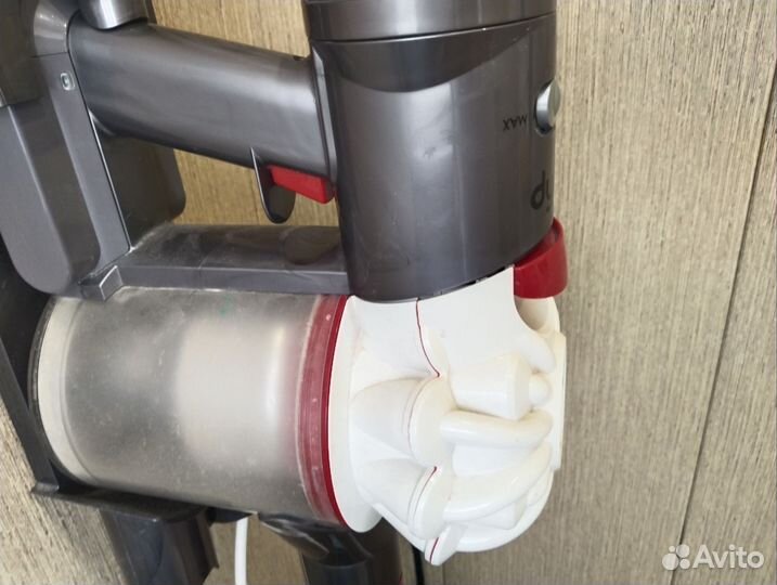 Продам пылесос Dyson