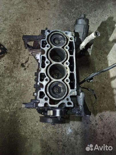 Блок цилиндров Ford C-Max 1.6 tdci G8DA