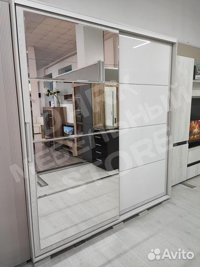 Шкаф-купе 200