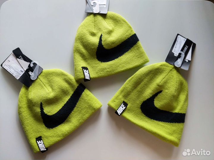 Новые двухсторонние шапочки Nike от года до 5 лет