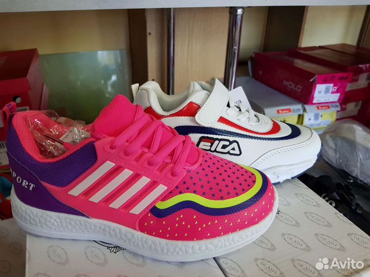 Продажа детских кроссовок в новоегорьевском