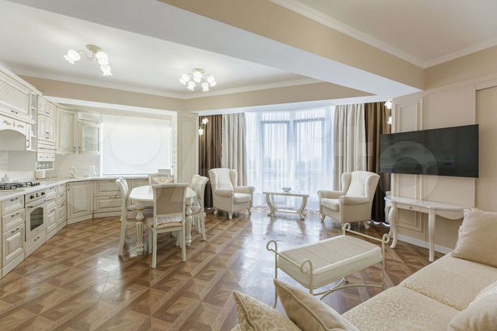 2-к. квартира, 77 м², 7/8 эт.