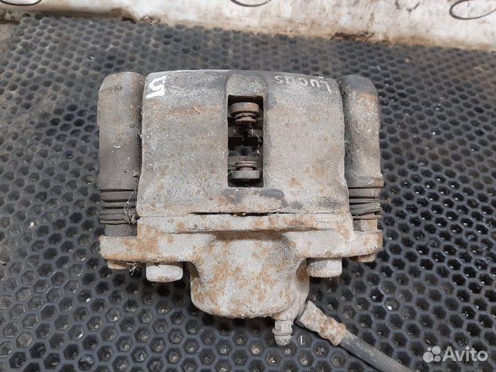 Суппорт передний правый Renault Logan K7JA710 2008