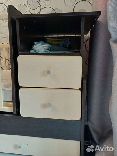 Продам кроватку растущую 2 в 1 с матрасом и тумбой