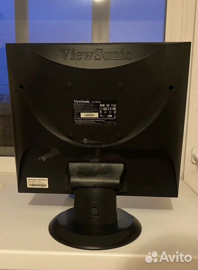 Монитор 17” Viewsonic VA703M-4
