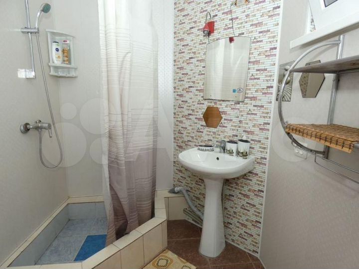 Комната 20 м² в 7-к., 1/3 эт.