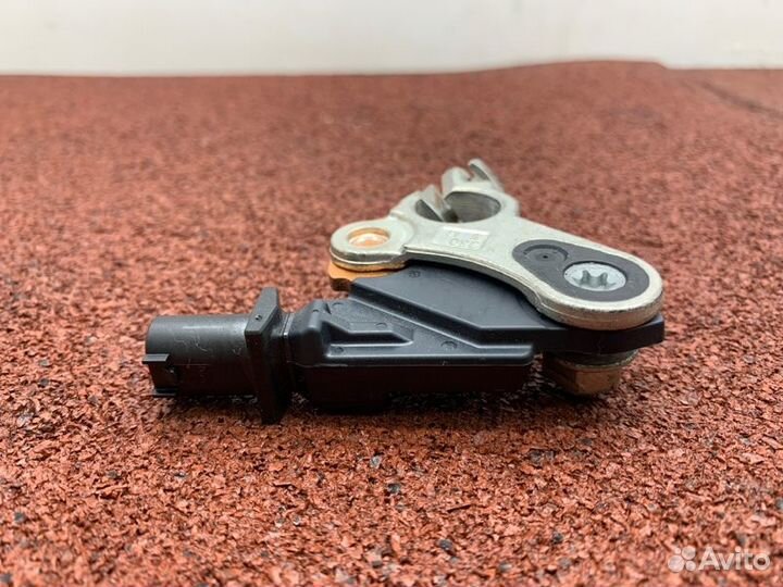 Минусовая клемма акб с Датчиком заряда Ford