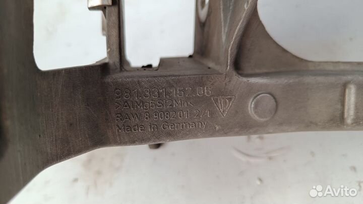 Porsche Boxter 13- Крепление задней балки RH 0334