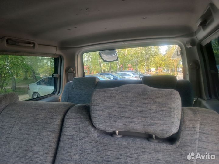 Mazda Bongo Friendee 2.0 AT, 1998, 300 000 км