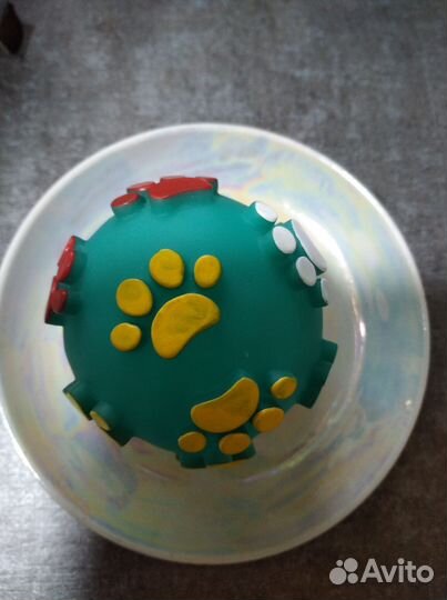 Резиновая игрушка для собак мяч-лапка 8 см