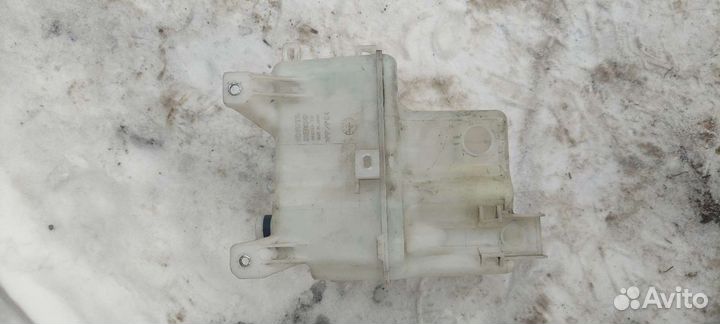 Бачок омывателя с мотором lexus rx4 2015