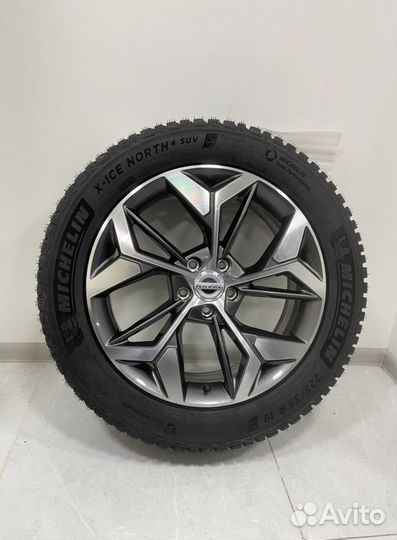 R19 Michelin X-Ice North 4 SUV 225/55, PCD 5x114.3 DIA 65.1