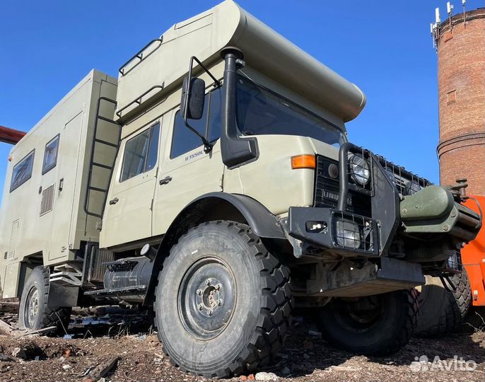 Полуинтегрированный Mercedes-Benz Zetros, 2001