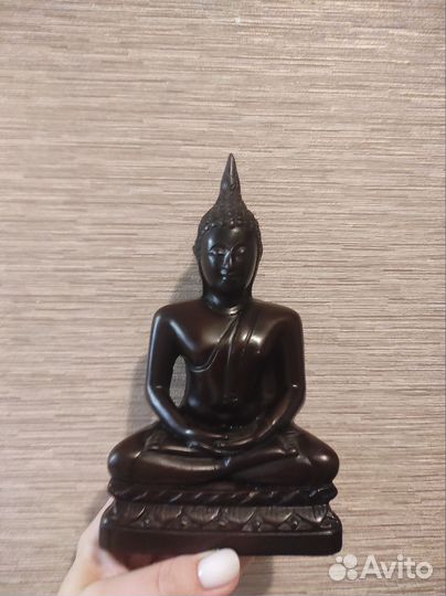 Фигурка Будды