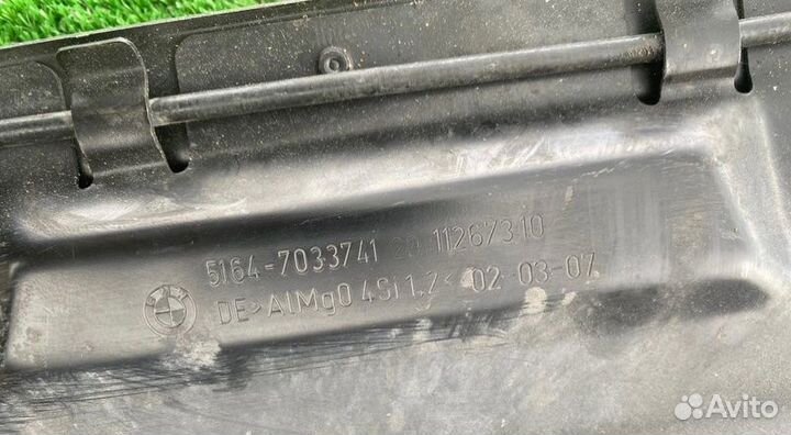 Планка под капот Bmw 5 E60/E61 2006