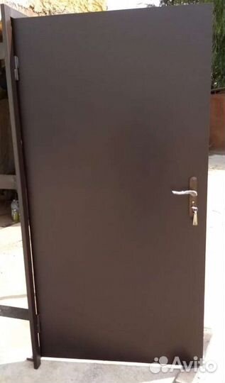 Дверь входная стальная