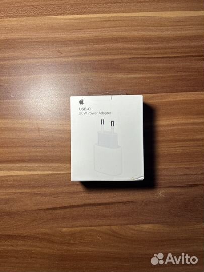 Блок для зарядки iPhone