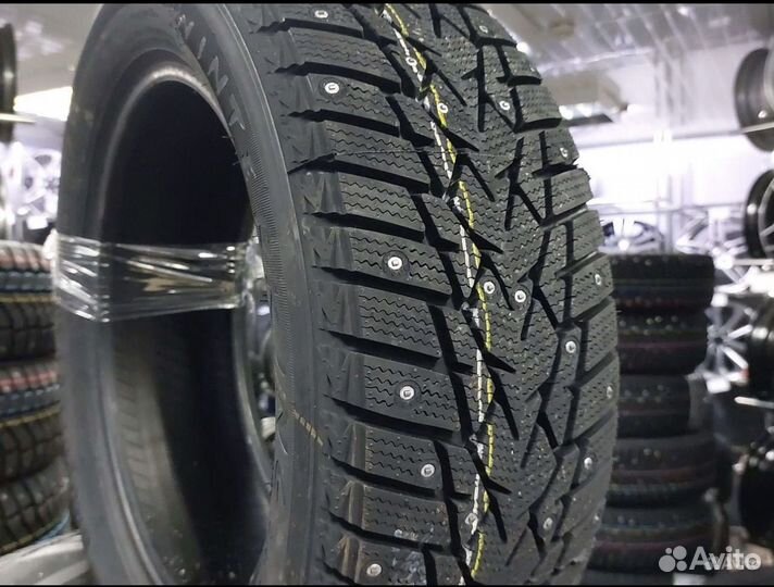 DoubleStar DW01 235/55 R18 100T