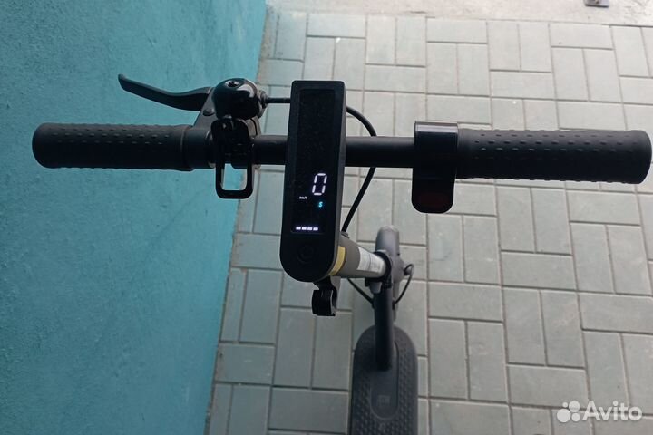 Xiaomi Mi Electric Scooter Pro 2