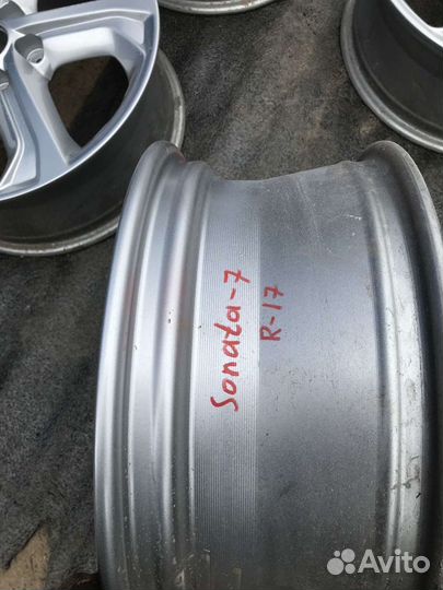 Диск литой R 17 Hyundai Sonata 7 52910-C1610