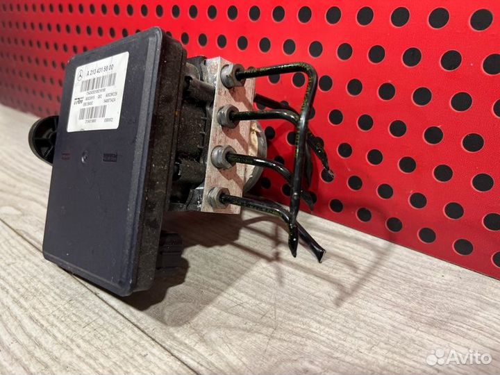 Блок ABS Mercedes-Benz E-Class W213 2017