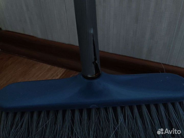 Щётка и метёлка для уборки