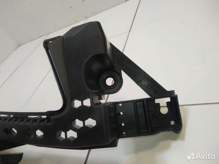 Кронштейн фары правый Subaru Forester SJ5 2013-201