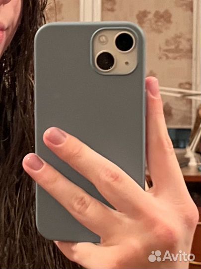 Чехол на iPhone 13