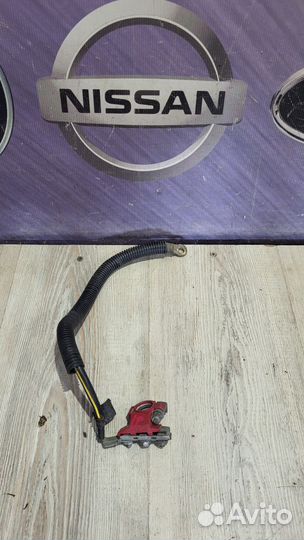 Клемма аккумулятора Nissan primera P12